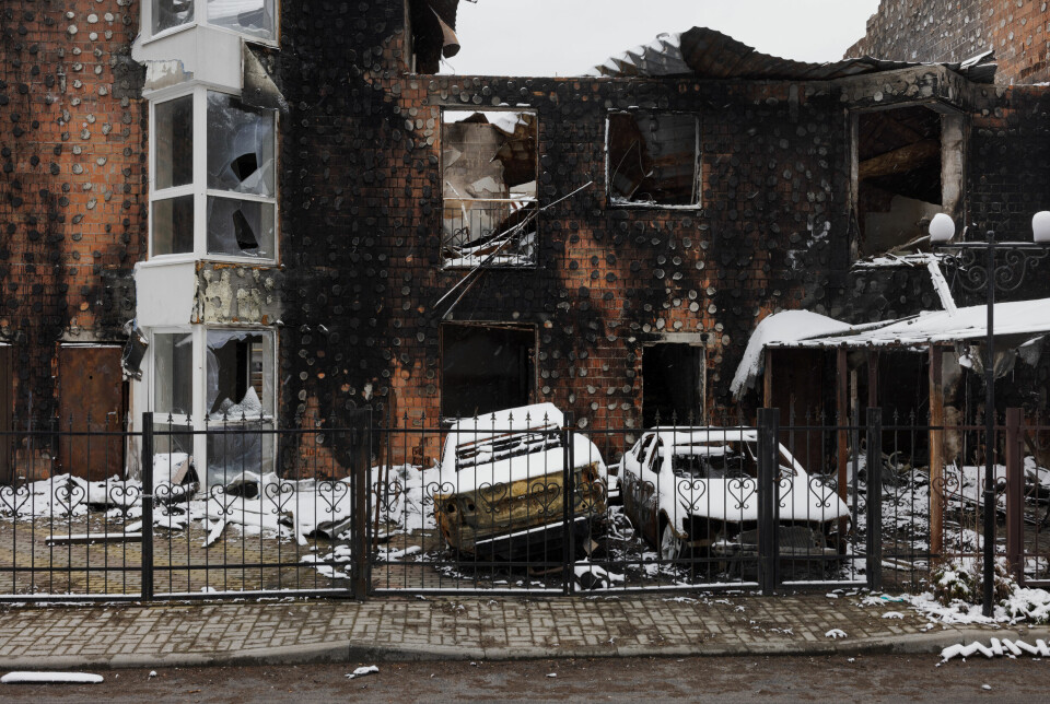 Krigen setter sine spor. Bildet viser ruinene av et moderne rekkehusområde utenfor småbyen Butsja etter det mislykkede russiske forsøket på å ta kontroll over hovedstaden Kyiv.