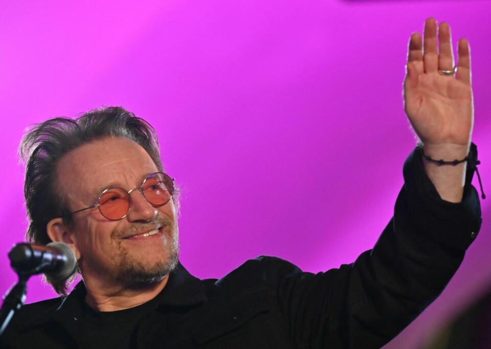 Mangeårig gallionsfigur for den globale bevegelsen ONE – Bono i U2 – trekker seg fra styret innen slutten av 2023. Her er han under en konsert på en t-banestasjon i Kyiv i november i fjor.