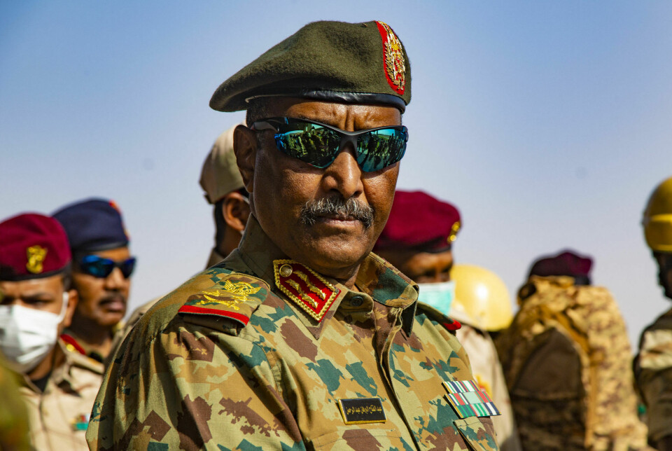 Både general Abdel Fattah Abdelrahman al-Burhan (bildet) og hans nestleder Mohamed Hamdan Dagalo var tilstede under en militær eksamensseremoni i Khartoum 22. september 2021. Foto: Mahmoud Hjaj / Anadolu Agency / NTB