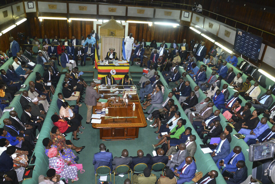 Ugandas parlament vedtok først lovforslaget mot homofile 21. mars 2023. Men presidenten sendte det tilbake til parlamentet for revidering innen fristen på 30 dager. Denne uka vedtok parlamentet en revidert versjon av forslaget, som Museveni nå skal vurdere på nytt.