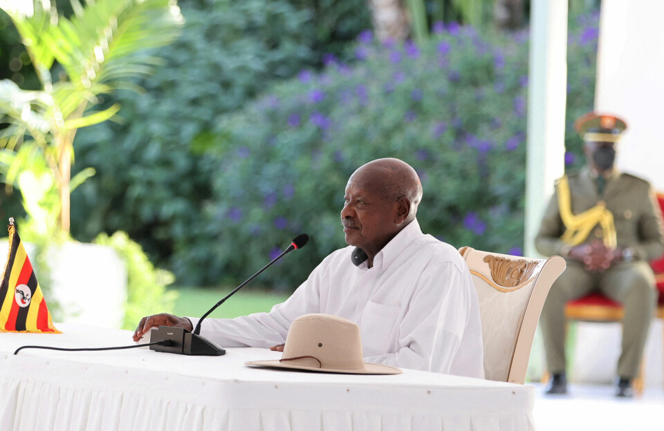 President Yoweri Museveni (78) har tviholdt på makten i Uganda de siste 37 årene, blant annet ved å kjempe for og selv godkjenne en lovendring i 2017, som gjorde det mulig for ham å beholde makten etter at han fylte 75 år.
