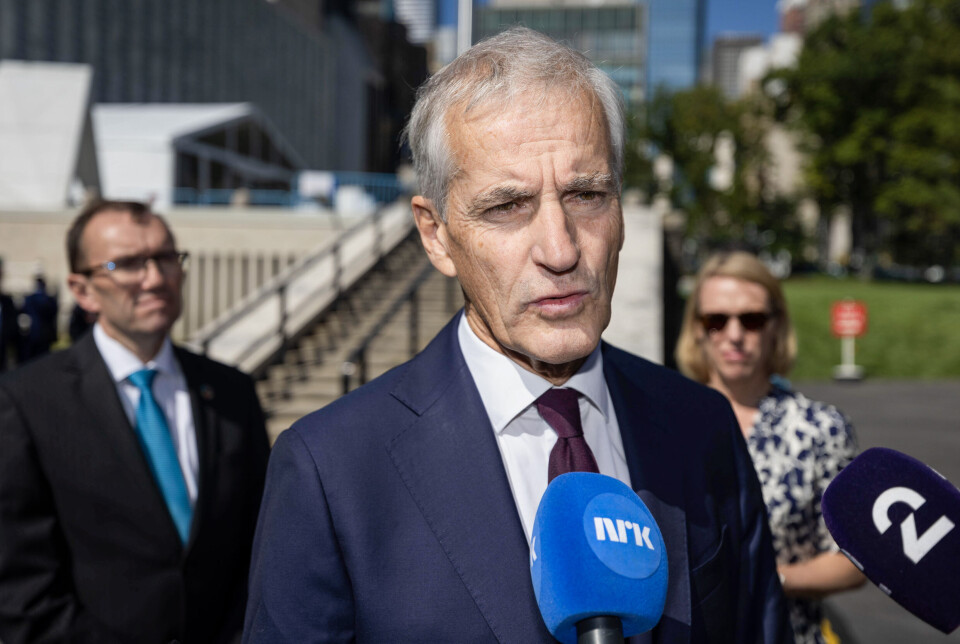 Verden trenger tydelig lederskap og statsminister Jonas Gahr Støre må gi tydelig signaler om at Norge vil ta sin del av ansvaret, skriver Dagfinn Høybråten, generalsekretær i Kirkens Nødhjelp. Bildet er av Støre under et pressemøte i New York for et par dager siden.
