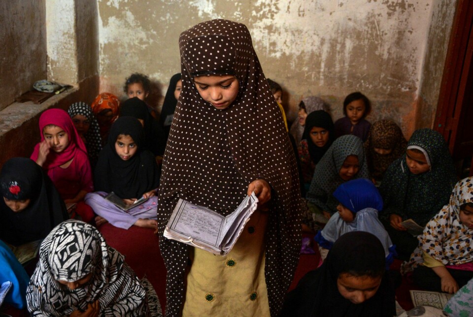 Verdensbankens siste oppdatering viser at 7 av 10 tiåringer i utviklingsland ikke kan lese og forstå en enkel tekst, skriver innleggsforfatterne. Bildet er fra en skole i Kandahar i Afghanistan i april i fjor.