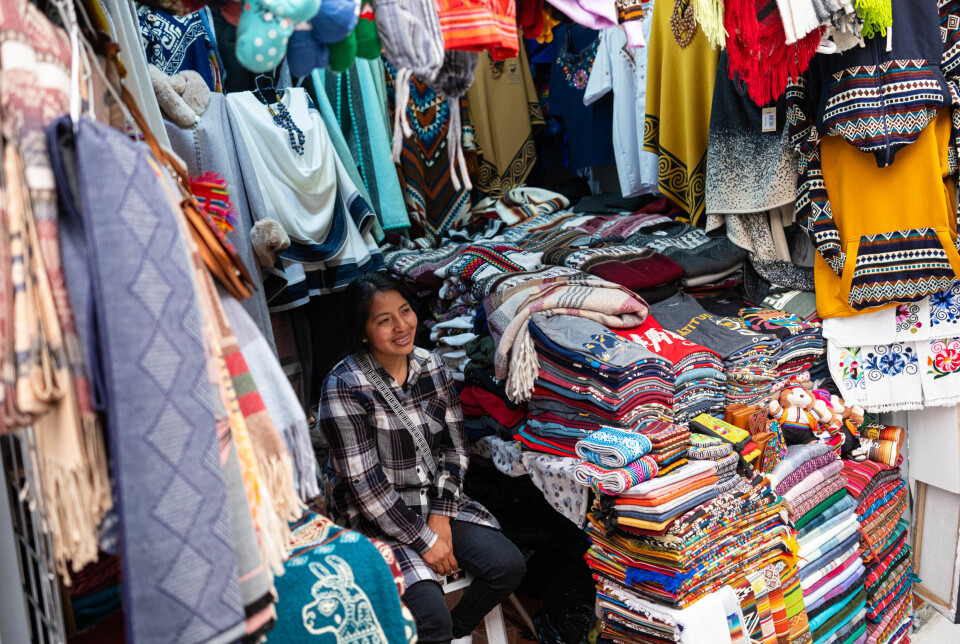 – Jeg er virkelig redd, sier souvenirselger Marisol Susana Ilvis Illicachi (27) når Panorama møter henne på et marked i sentrum av Ecuadors hovedstad Quito.