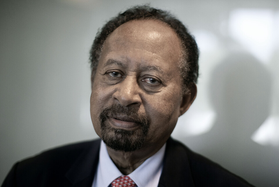 – Det er ikke plass til militæret som en politisk eller økonomisk maktfaktor i Sudan, sier Abdalla Hamdok til Panorama.