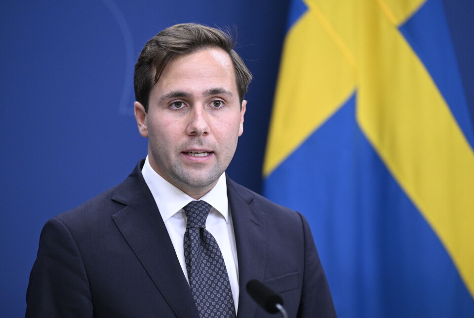 31 år gamle Benjamin Dousa er utnevnt til minister for bistand og utenrikshandel i Sverige.