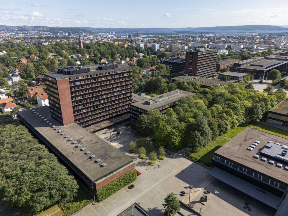 Å bruke bistandspenger for å betale for internasjonale studenters utdanning i Norge, er en dårlig idé, mener kritikere. Bildet viser Universitetet i Oslo.
