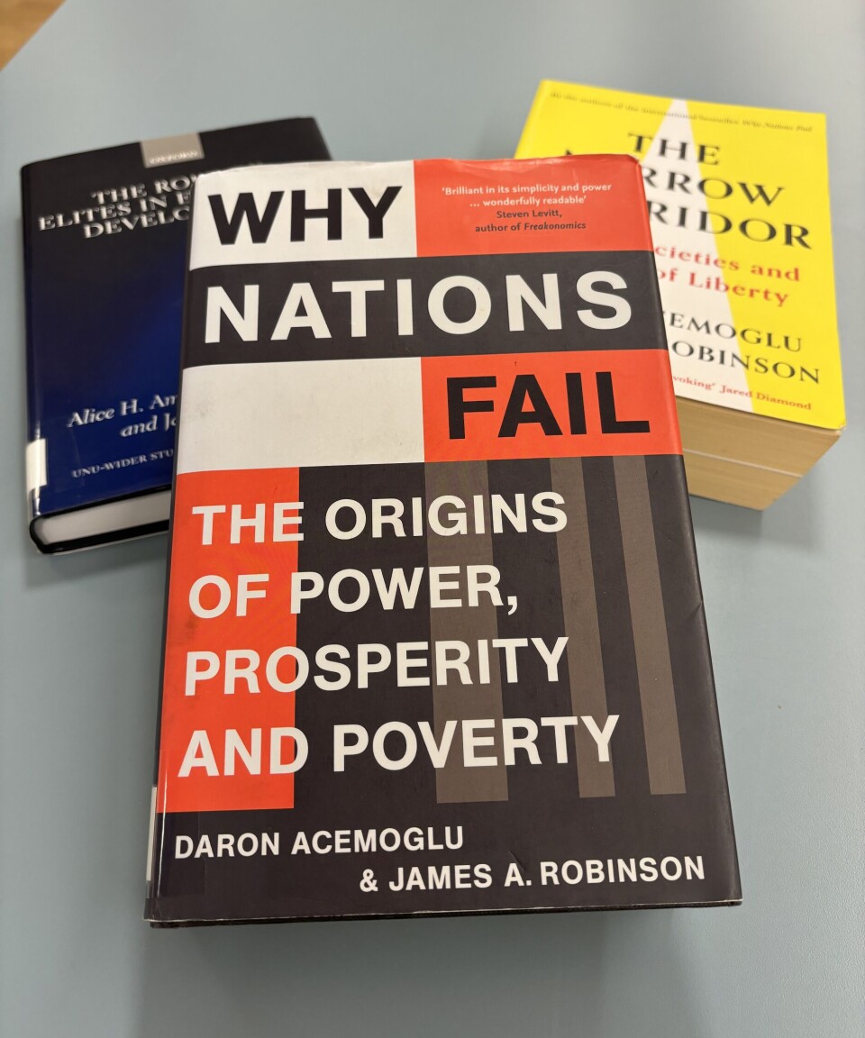 De tre økonomene har delt forskningen sin gjennom en rekke bøker. Blant de mest kjente er klassikeren 'Why Nations Fail' fra 2013.