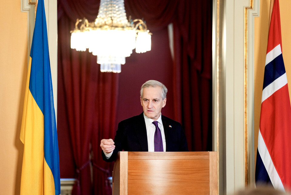 Statsminister Jonas Gahr Støre under fremleggelsen av stortingsmeldingen om Nansen-programmet for Ukraina tidligere i år.