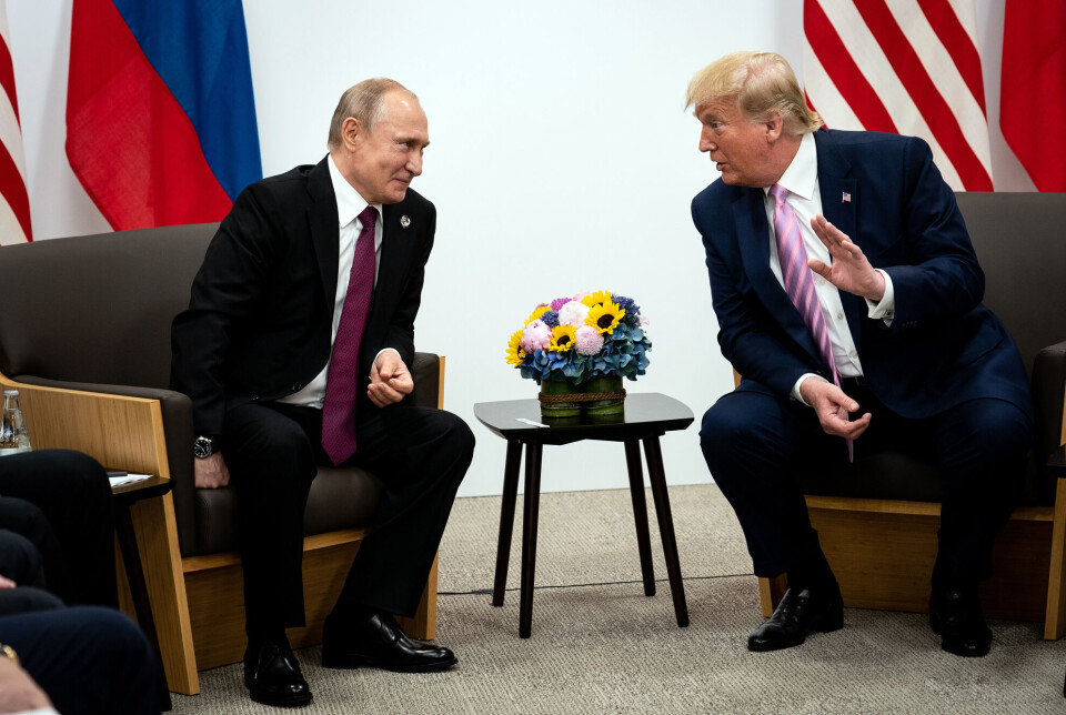Det hevdes at Donald Trump har et godt forhold og har hatt flere telefonsamtaler med Russlands president Vladimir Putin også etter at han gikk av som president. Bildet er fra et møte med Putin under G20-toppmøtet i Japan i 2019, mens Trump ennå var president.