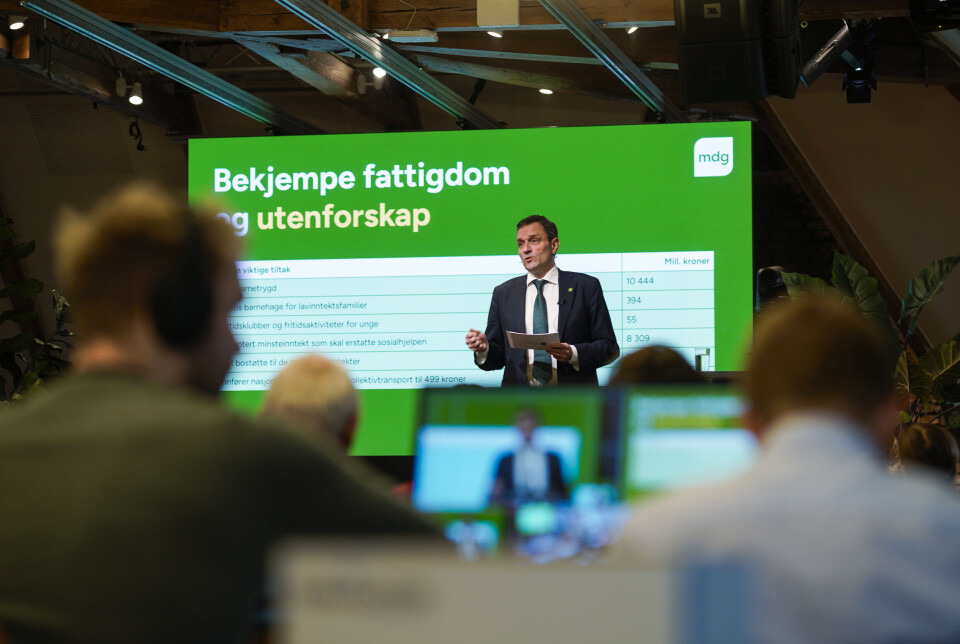 Miljøpartiet De Grønnes leder Arild Hermstad legger fram partiets alternative statsbudsjett i Lofthuset på Stortinget torsdag.