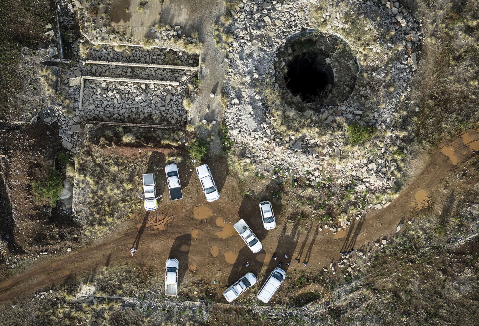 en forlatte gullgruva er en av Sør-Afrikas dypeste. Det nøyaktige antallet døde er ennå ikke klart, men ifølge myndighetene mistet minst 87 menn livet, mange av dem fra Sør-Afrikas naboland.