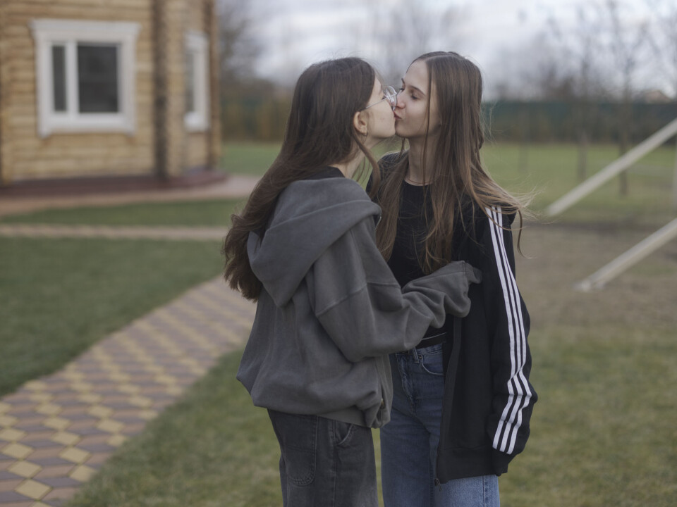 – Anastasia er spesiell og veldig smart. Jeg kan snakke med henne om alt. Situasjonen min er ikke så uvanlig her på skolen, forteller Anna.