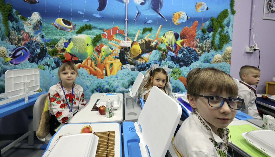 27. januar åpnet Kharkiv sin andre spesialbygde, bombesikre underjordiske skole. Fra før har storbyen tatt i bruk klasserom som ligger inne på t-banestasjoner.