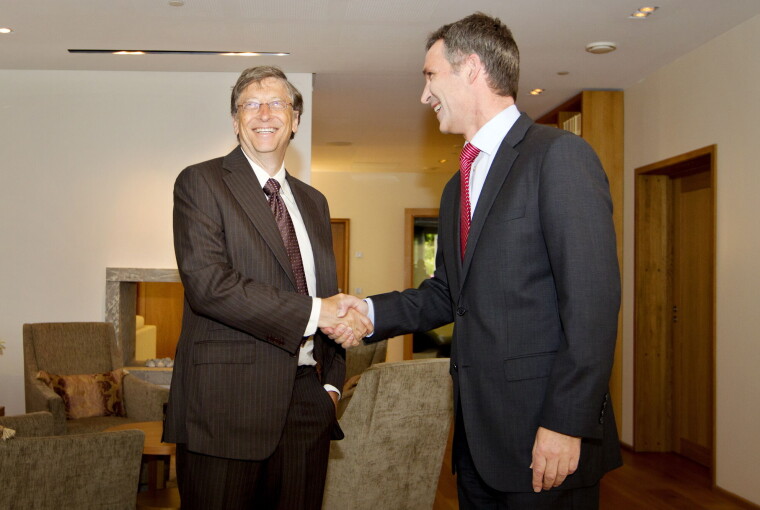 Filantropen Bill Gates og Norge har i 25 år vært sentrale støttespillere for vaksinealliansen Gavi. Her besøker Gates statsminister Jens Stoltenberg i statsministerboligen i Oslo i mai 2011.