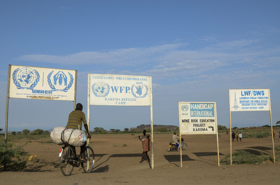 Skilt som viser FN-organisasjoners tilstedeværelse i Kakuma-leiren i Kenya.