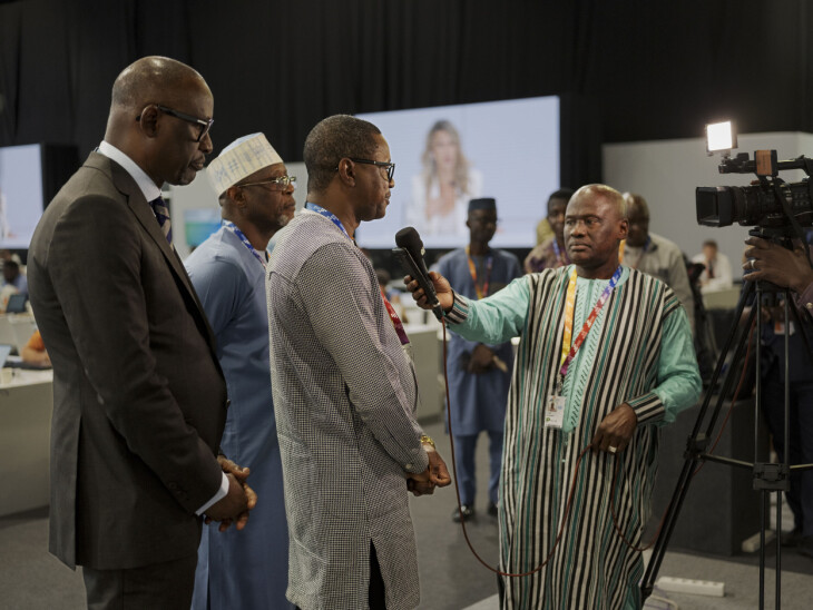 Utenriksministrene i Mali, Burkina Faso og Niger, som alle styres av militærjuntaer etter statskupp, under et intervju.
