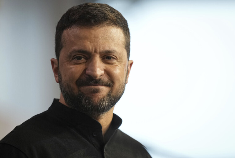 Det er lett å gløyme i dag, men det var ingen unison jubel i menneskerettsmiljøet då komikaren Volodymyr Zelenskyj blei vald til president i 2019, skriv ansvarleg redaktør Emil André Erstad i denne analysen.
