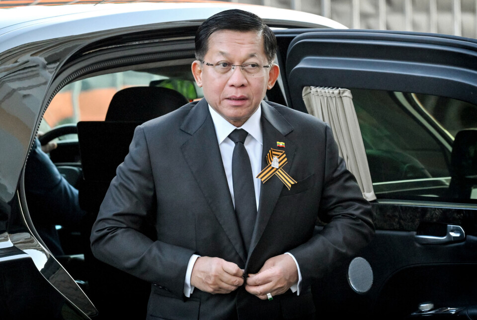 Senior-general Min Aung Hlaing besøkte tidligere i år Russland. Han deltok blant annet på en galla i Kreml.