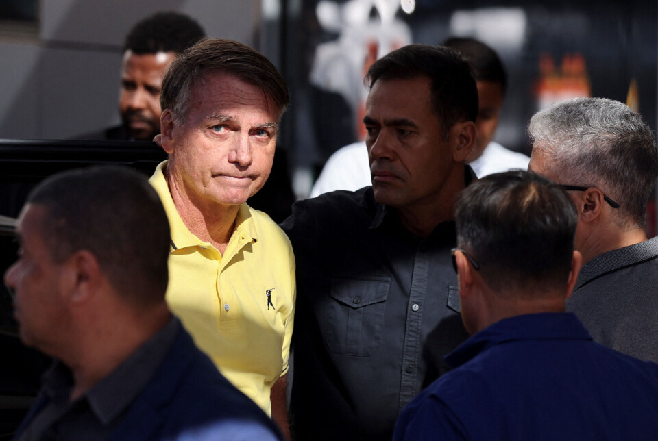 Brasils tidligere president Jair Bolsonaro (70) fikk forlate husarresten han sitter i påvente av rettssaken, for å dra til sykehuset for en medisinsk undersøkelse i midten av august.