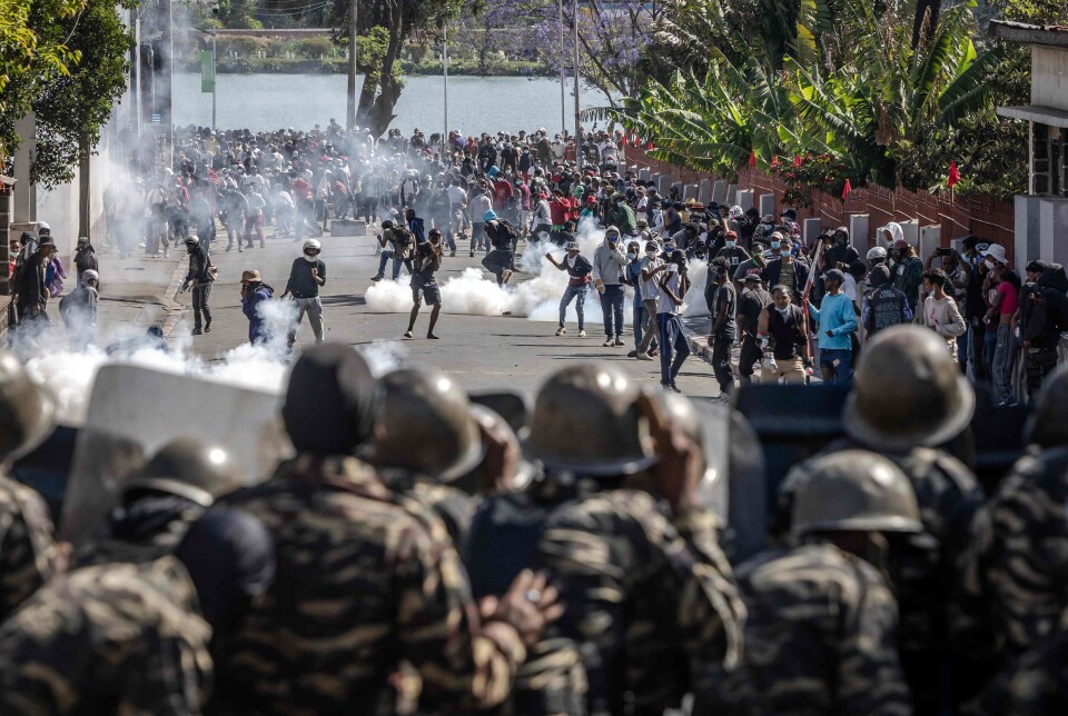 Demonstranter i sammenstøt med militærpolitiet i Antananarivo, Madagaskar, 11. oktober 2025.