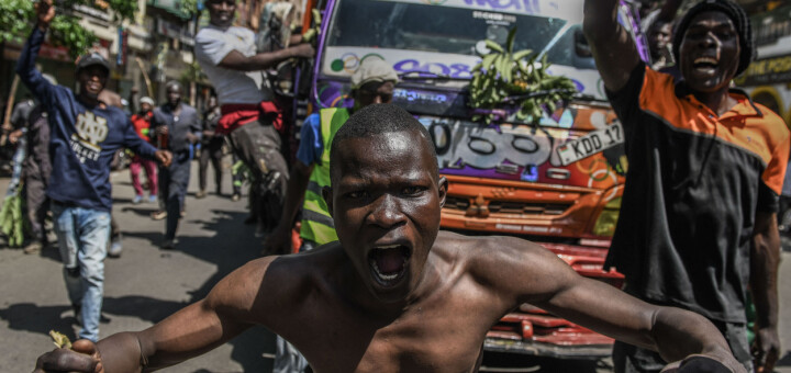 Raila Odingas bortgang utløser landesorg – og frykt for nye protester