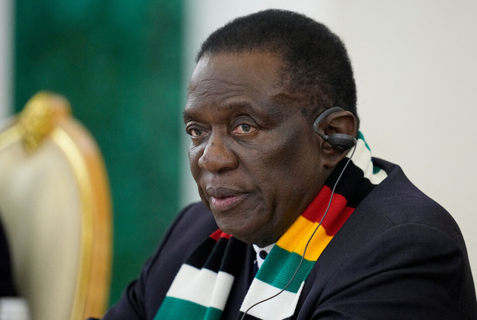 Zimbabwes president Emmerson Mnangagwa har fått Zanu-PF til å vedta at han skal fortsette som leder til 2030.